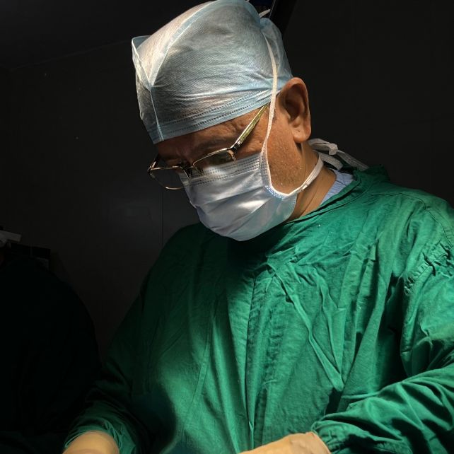 Dr. Sheetal Mohite - best spine surgeon in Mumbai